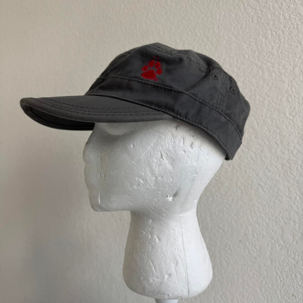 Ouray Sportswear Y2K Sportswear red paw dark gray Cap